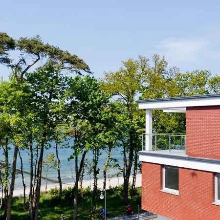 Klifowa 54 *