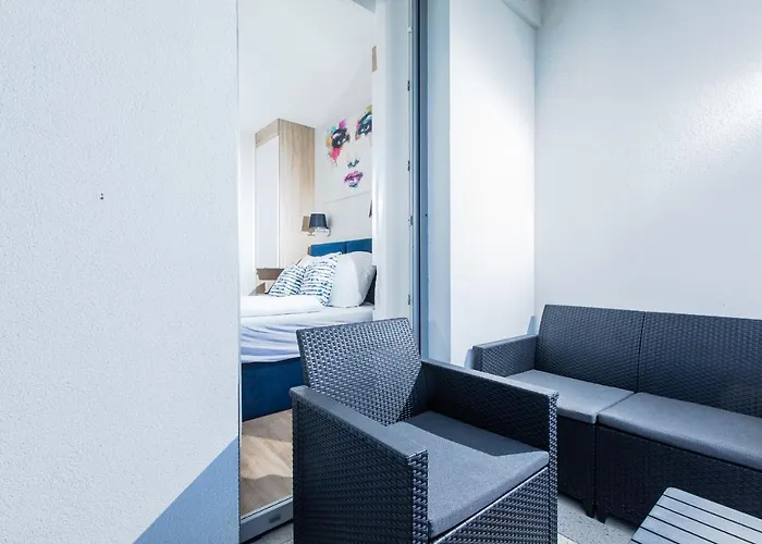 Klifowa 54 * レバル